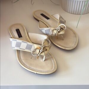 Louis Vuitton Cream Sandals with Elegant Bow Damir Azure